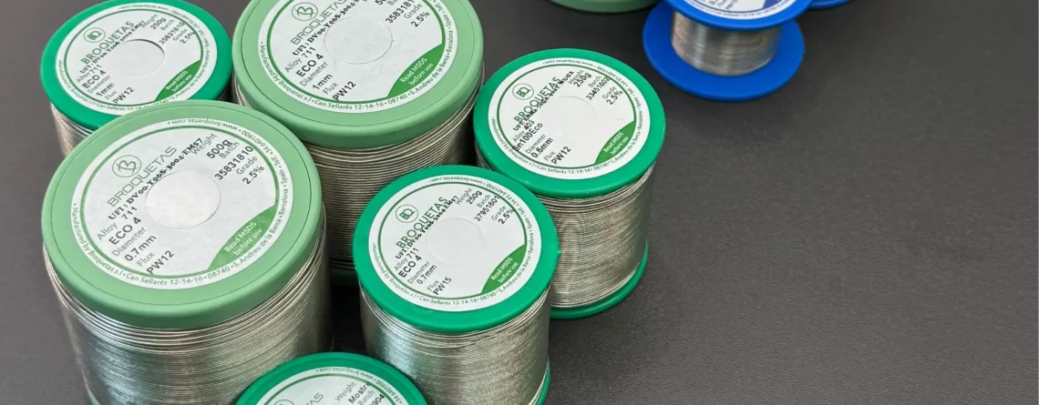 Cómo elegir el hilo de soldadura ideal para tu línea electrónica